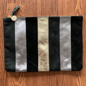 Clare V. metallic clutch 🌟🖤